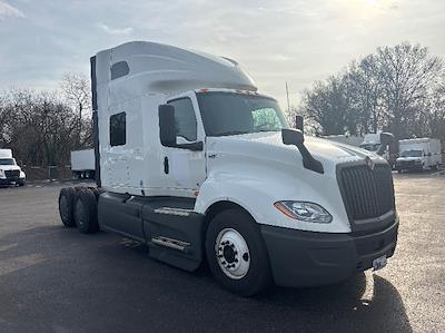 Used 2023 International LT - photo 1