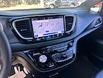 Used 2025 Chrysler Pacifica Select Minivan for sale #P614610 - photo 14
