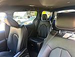 Used 2025 Chrysler Pacifica Select Minivan for sale #P614610 - photo 18