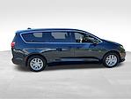 Used 2025 Chrysler Pacifica Select Minivan for sale #P614610 - photo 8