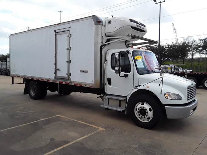 Used 2018 Freightliner M2 106 - photo 1