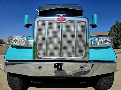 Used 2022 Peterbilt 567 - photo 1