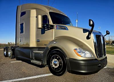 Used 2022 Kenworth T680 Paccar MX/MX-13 Semi Truck for sale #CO10799 - photo 1