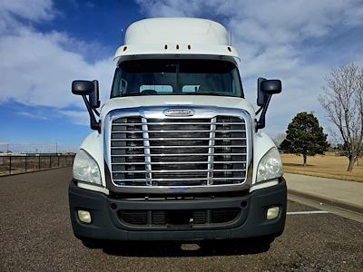 Used 2018 Freightliner Cascadia - photo 1