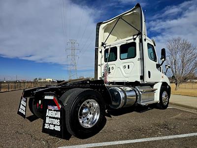 Used 2018 Freightliner Cascadia - photo 1