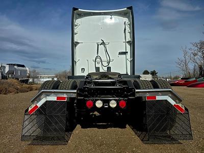 Used 2022 Kenworth T680 - photo 1