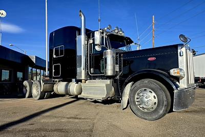 Used 2019 Peterbilt 389 - photo 1