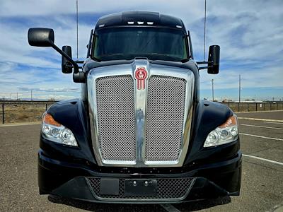 Used 2023 Kenworth T680 - photo 1