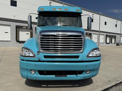 Used 2020 Freightliner Columbia Detroit Semi Truck for sale #MO10652 - photo 2