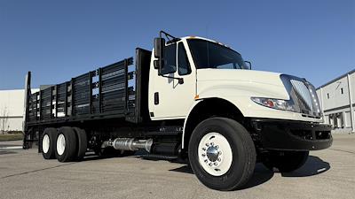 Used 2017 International DuraStar 4400 - photo 1