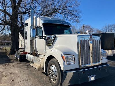 Used 2023 Kenworth W990 - photo 1