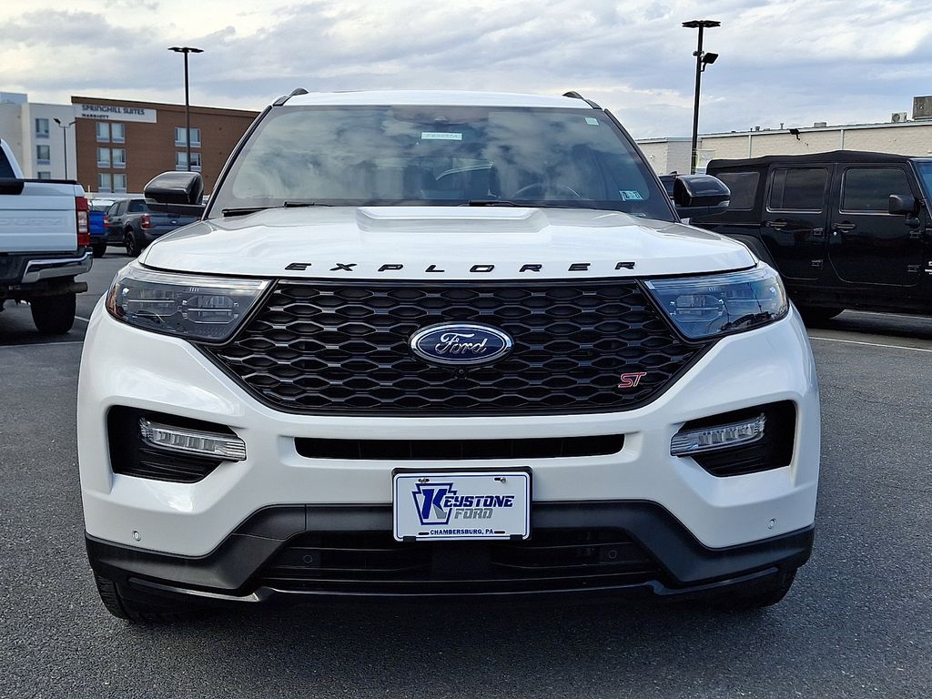 Used 2023 Ford Explorer - photo 2