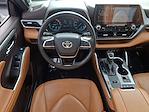 2021 Toyota Highlander AWD SUV for sale #P7091B - photo 13
