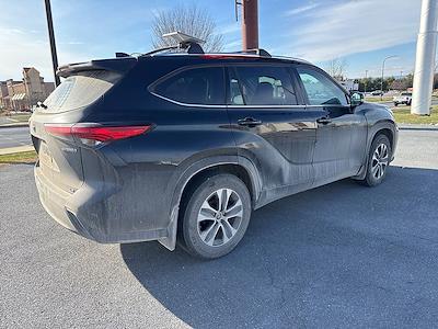Used 2020 Toyota Highlander XLE for sale #P7106B - photo 2