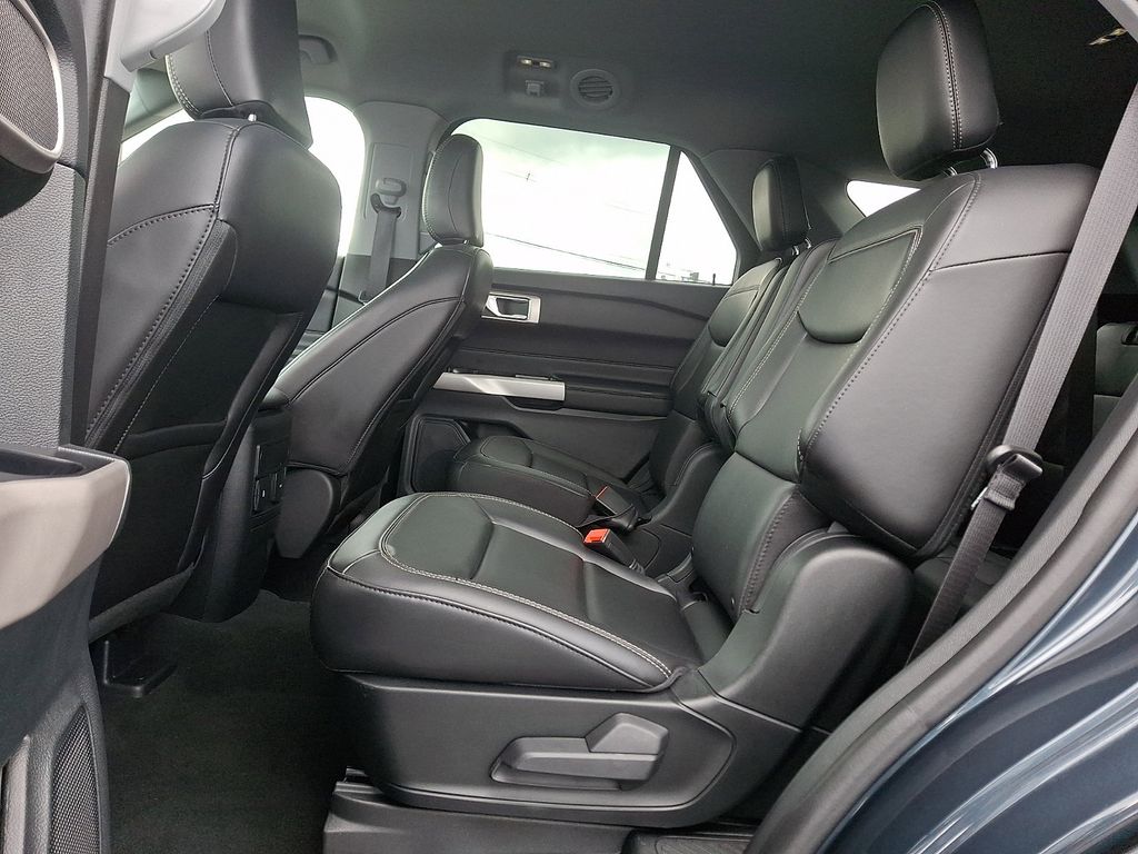 Used 2023 Ford Explorer - photo 8