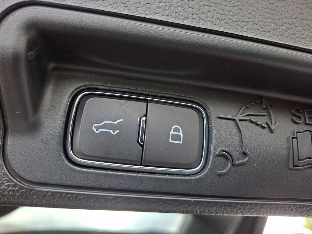 Used 2023 Ford Explorer - photo 29