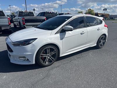 Used 2015 Ford Focus - photo 2