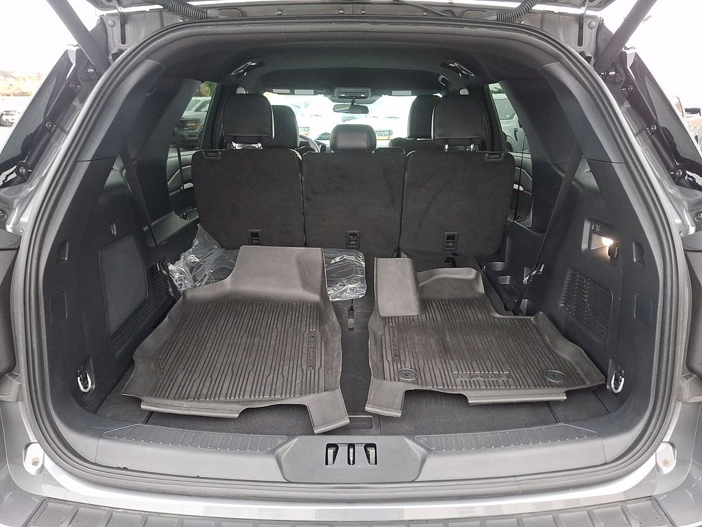 Used 2025 Ford Explorer - photo 28