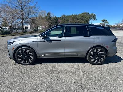Used 2024 Lincoln Nautilus - photo 1