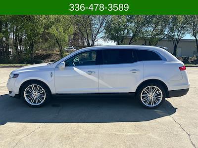 Used 2019 Lincoln MKT - photo 1
