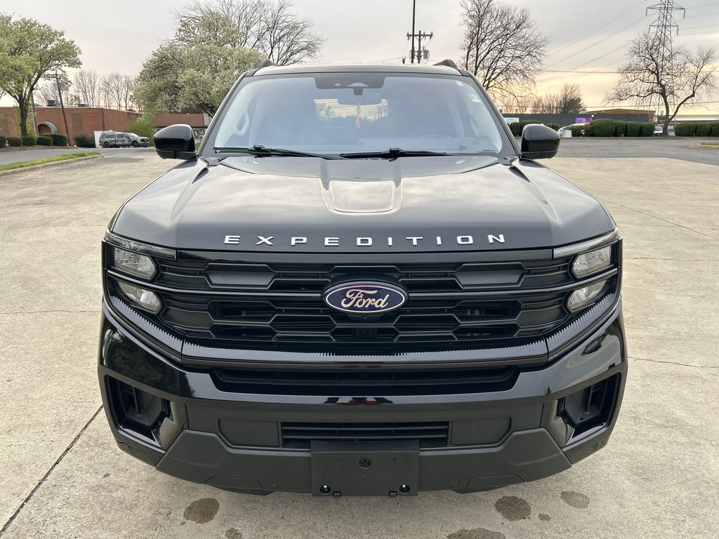 Used 2025 Ford Expedition - photo 12