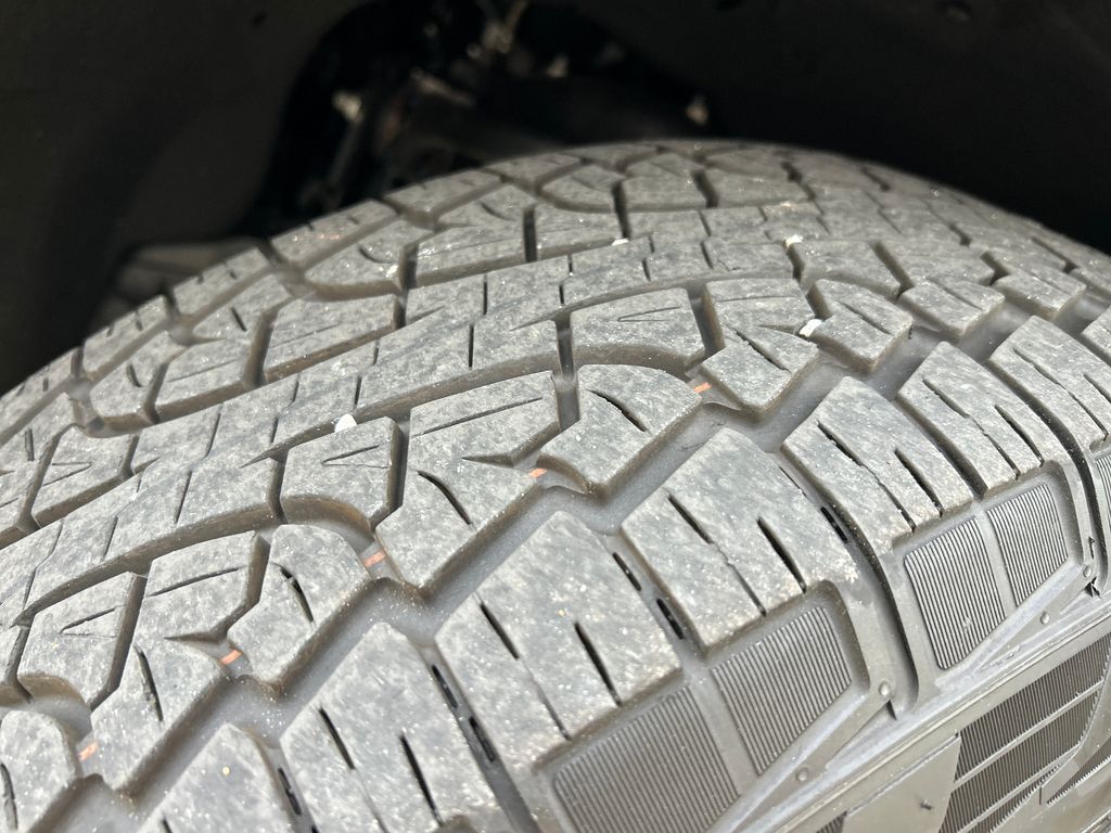 Used 2025 Ford Expedition - photo 30
