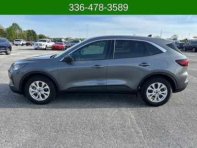 Used 2024 Ford Escape - photo 2