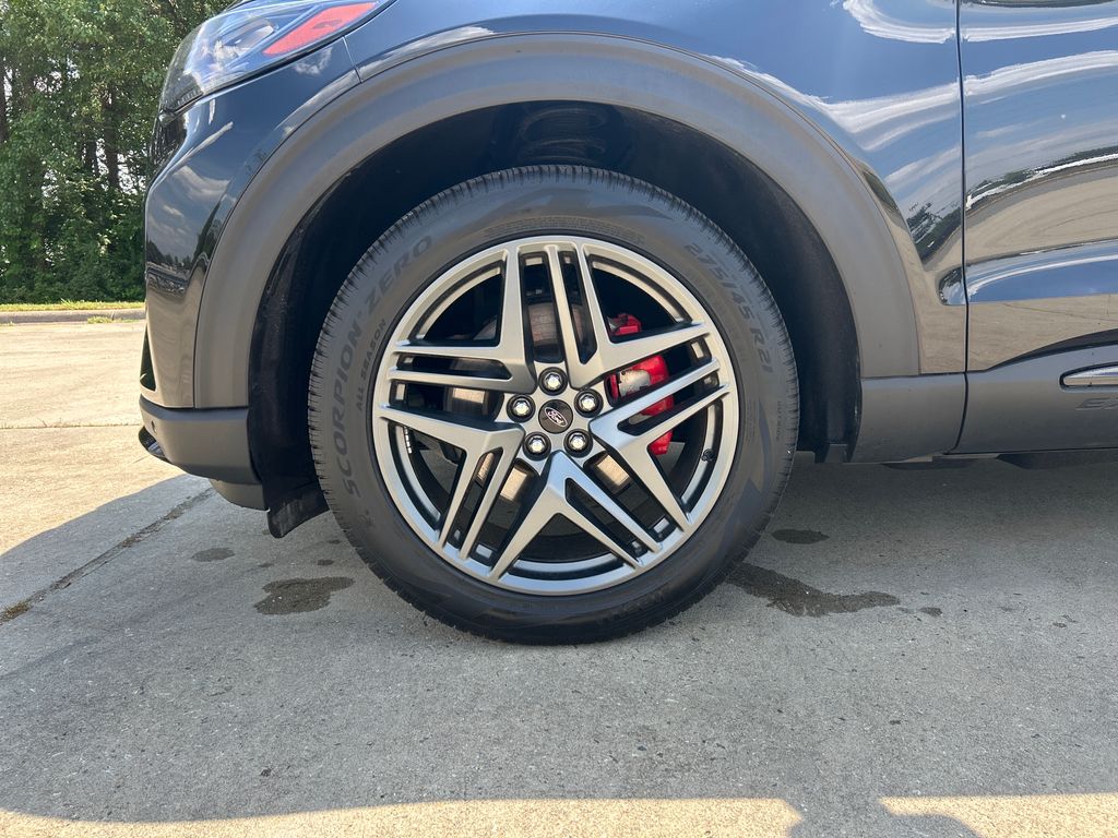 Used 2025 Ford Explorer - photo 21