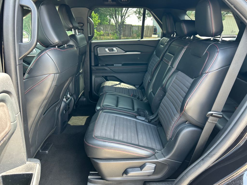 Used 2025 Ford Explorer - photo 25