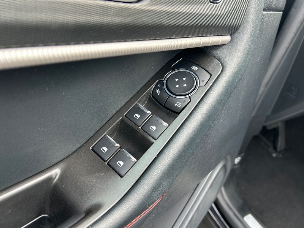 Used 2025 Ford Explorer - photo 16