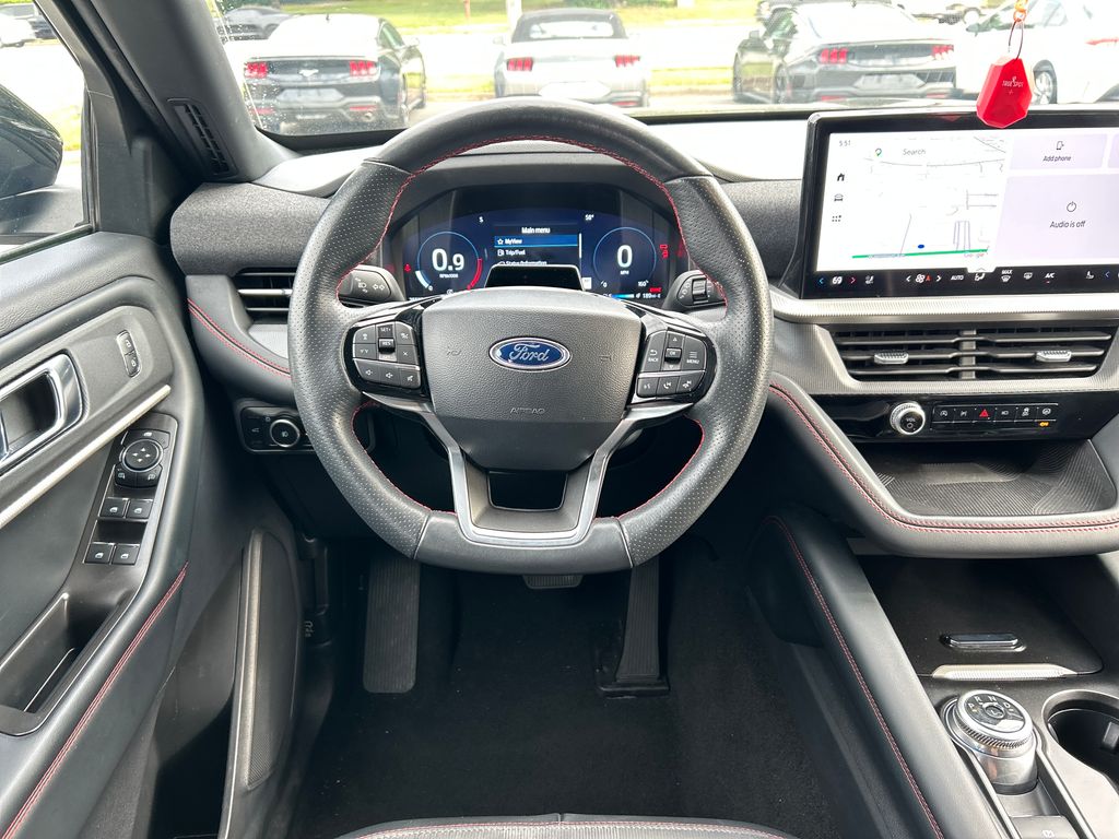 Used 2025 Ford Explorer - photo 19