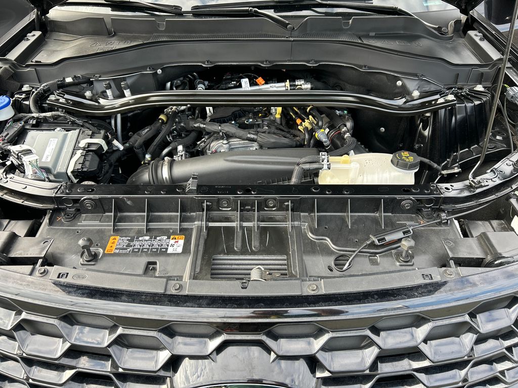 Used 2025 Ford Explorer - photo 25