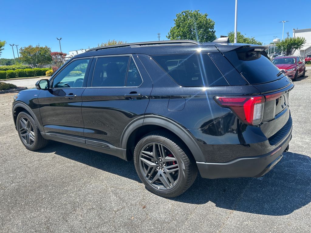 Used 2025 Ford Explorer - photo 5