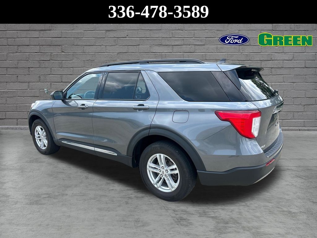 Used 2022 Ford Explorer - photo 2