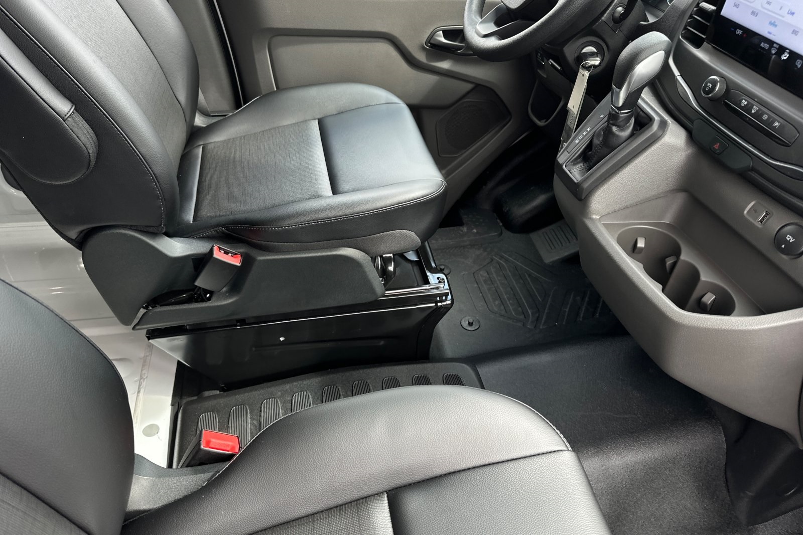 New 2025 Ford Transit 150 - photo 18