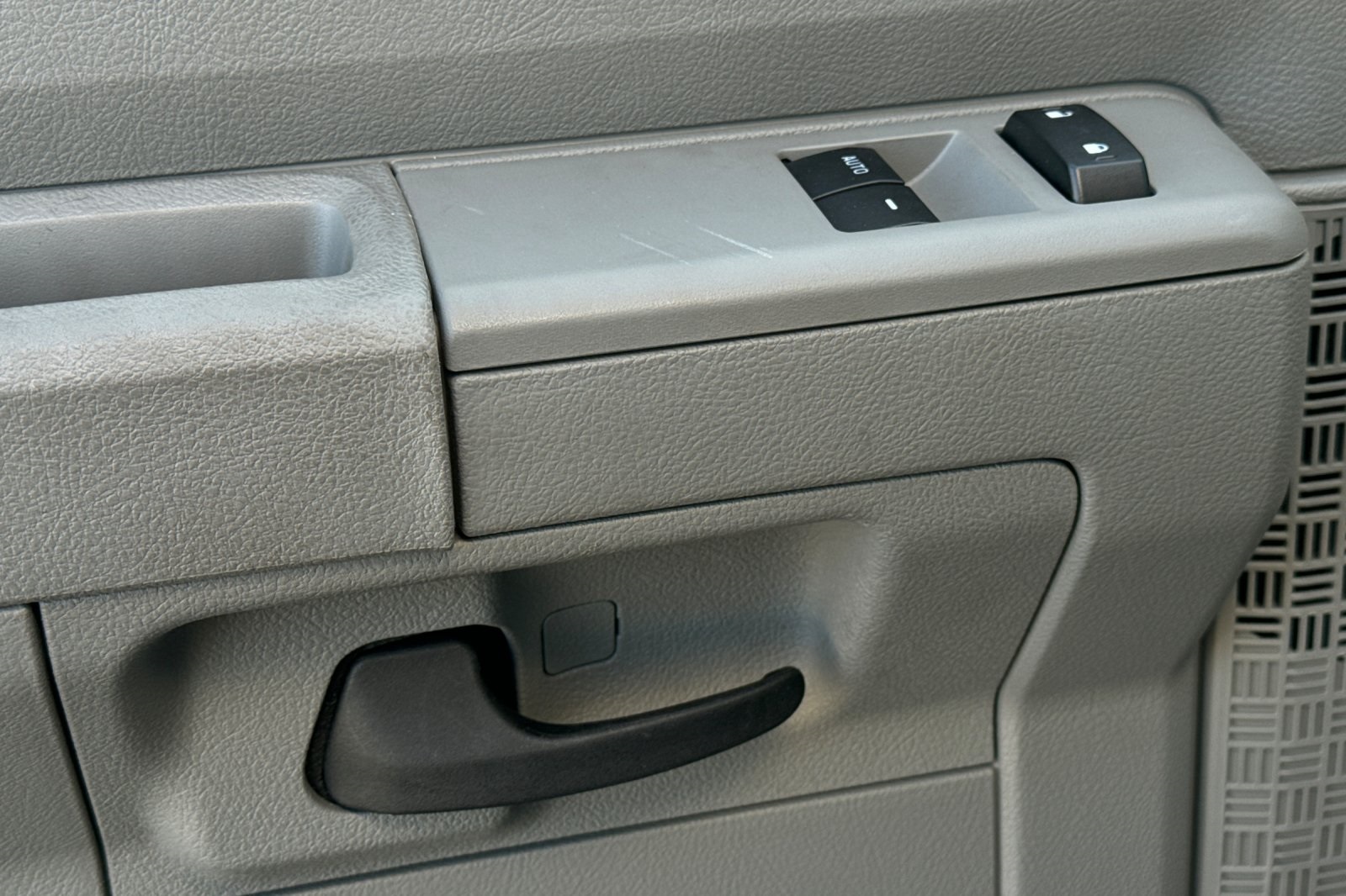 New 2026 Ford E-450 - photo 14