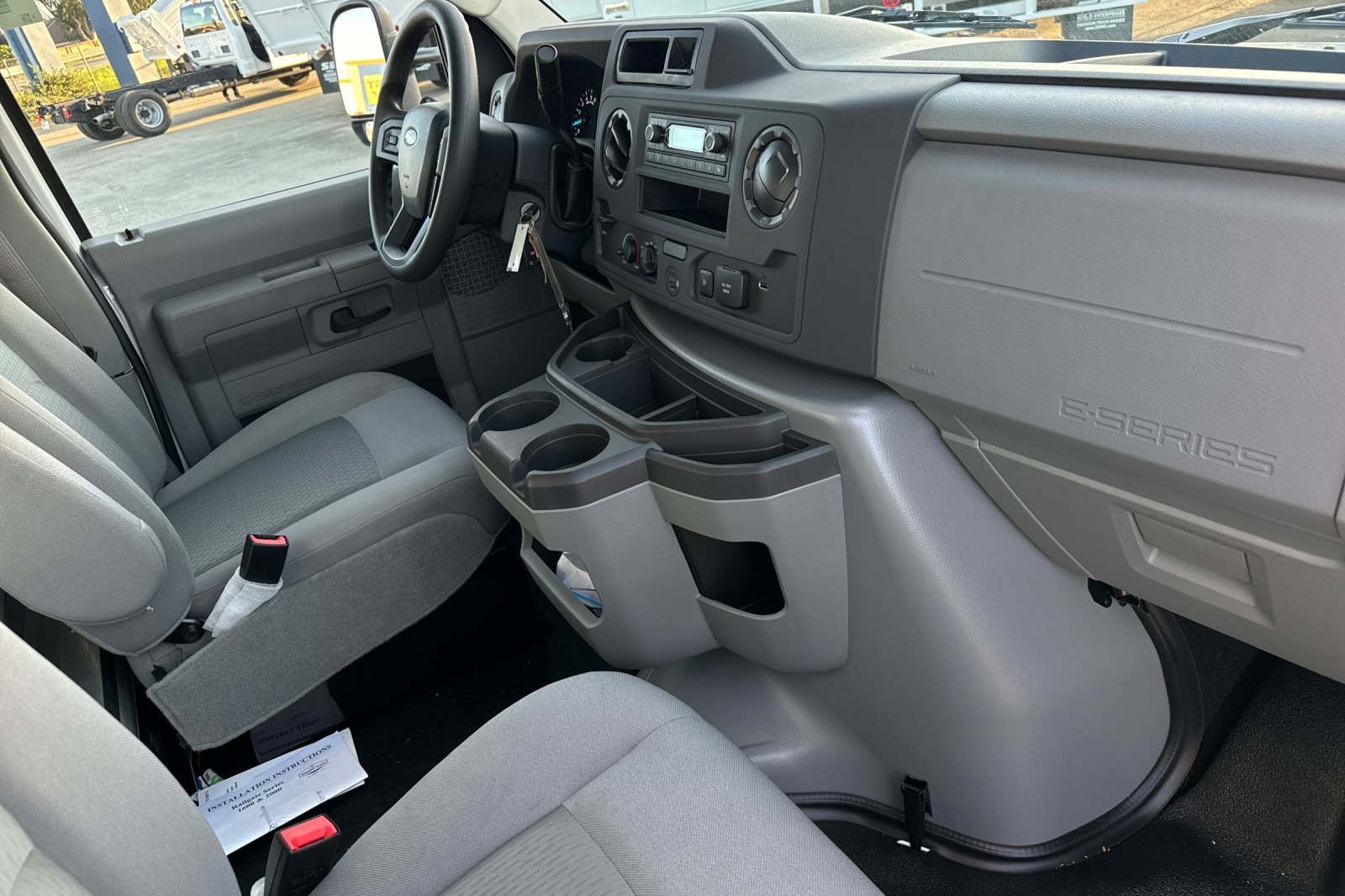 New 2026 Ford E-450 - photo 18