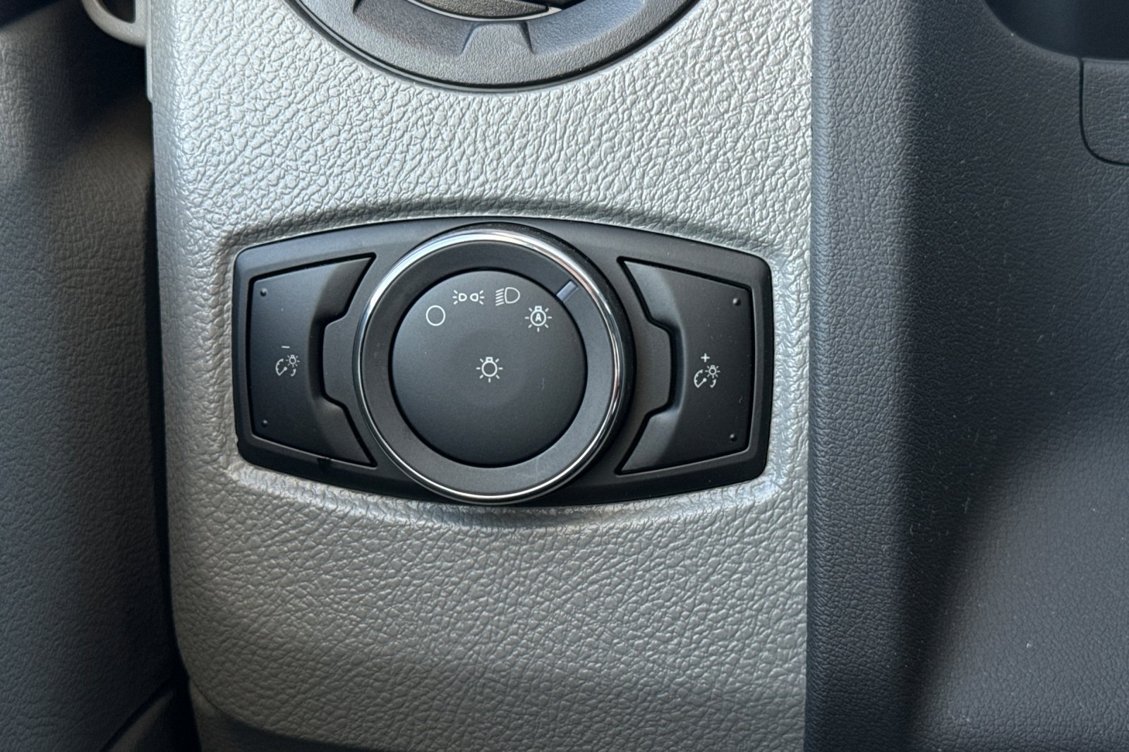 New 2026 Ford E-450 - photo 30
