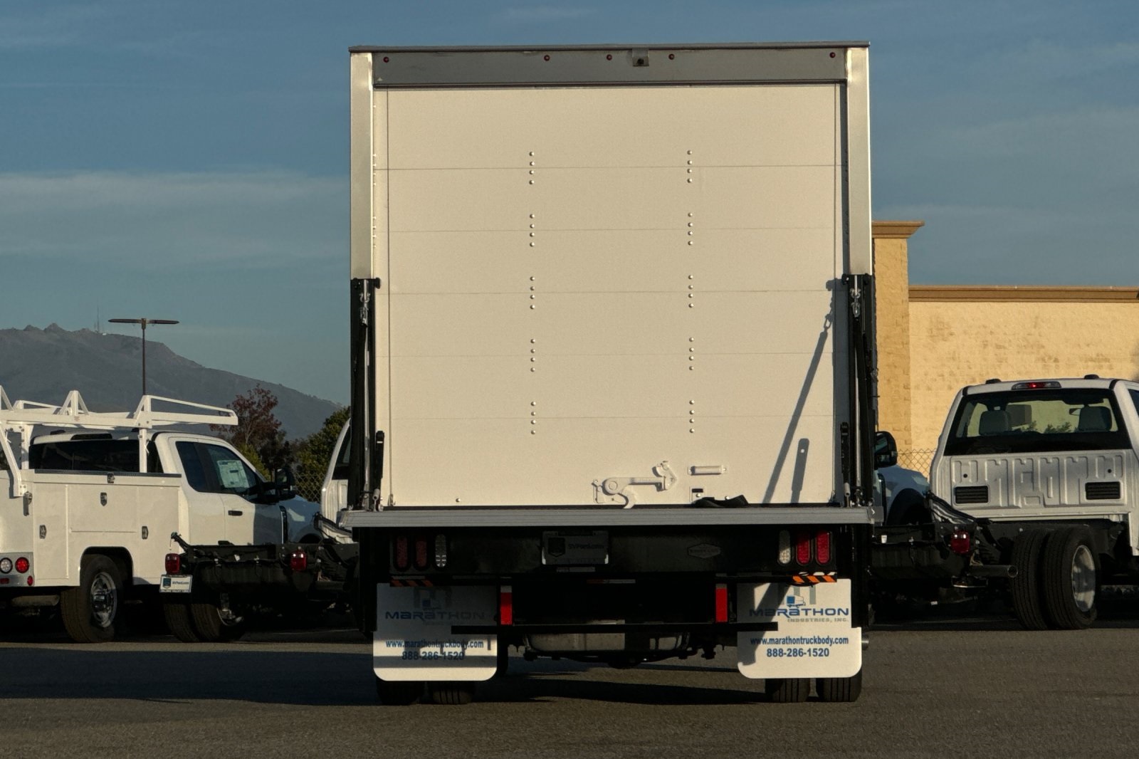 New 2026 Ford E-450 - photo 7