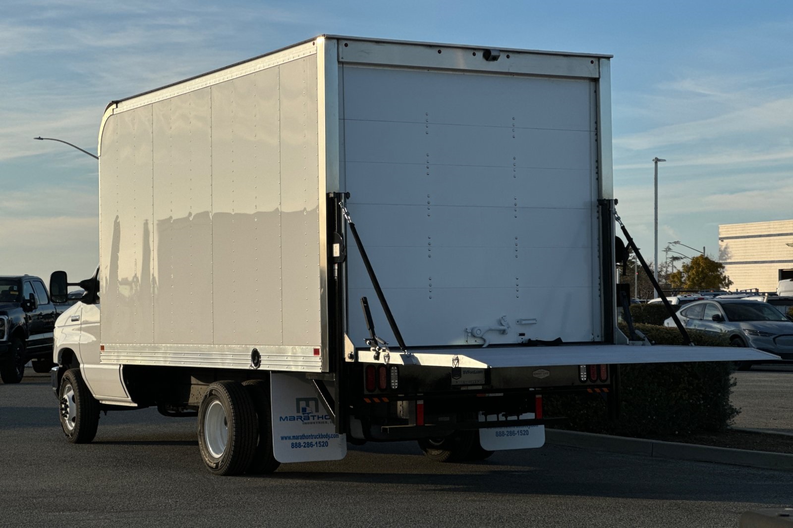 New 2026 Ford E-450 - photo 8