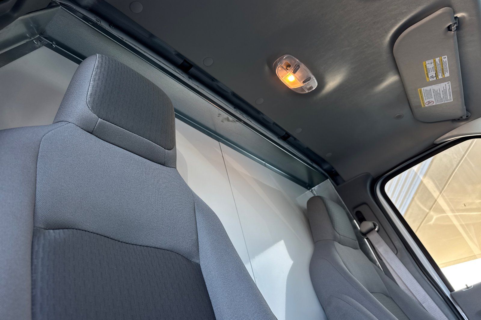 New 2026 Ford E-450 - photo 18