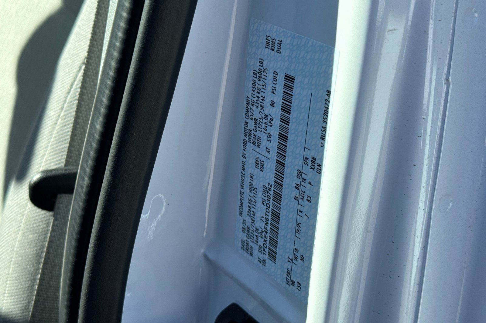 New 2026 Ford E-450 - photo 33