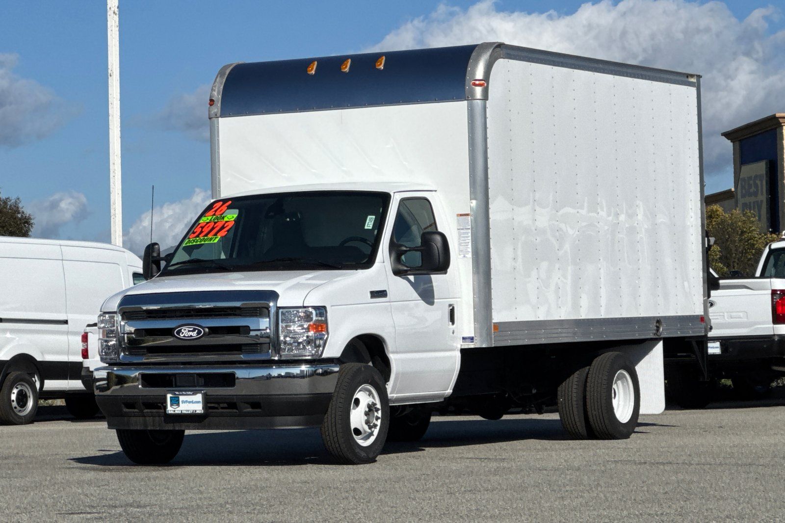 New 2026 Ford E-450 - photo 10