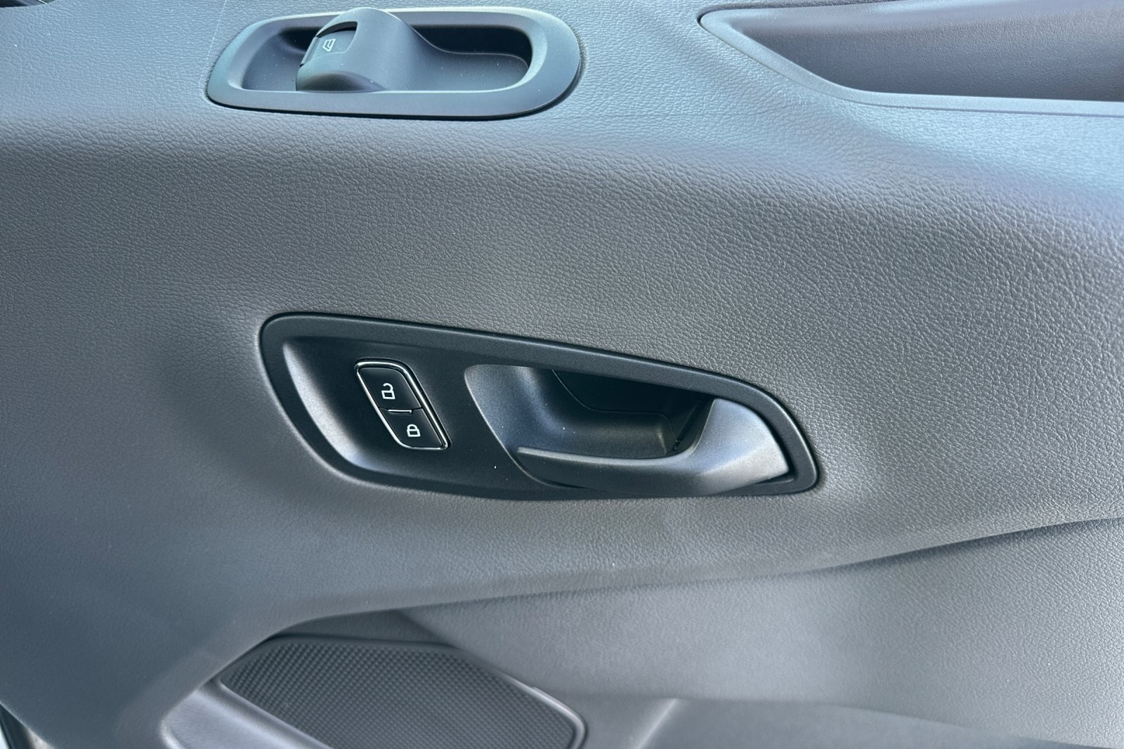 New 2026 Ford Transit 250 - photo 21