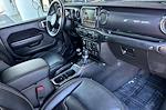 2022 Jeep Gladiator Crew Cab 4WD Pickup for sale #P226109 - photo 17