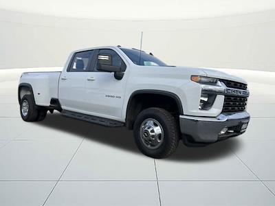 Used 2022 Chevrolet Silverado 3500 LT Crew Cab for sale #U111517 - photo 2