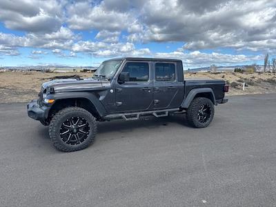 Used 2020 Jeep Gladiator - photo 1