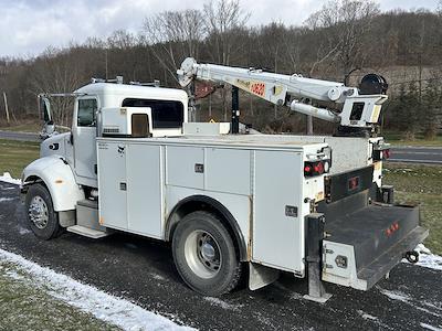 Used 2006 Peterbilt 335 Mechanics Body for sale #6M888733 - photo 2