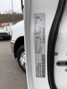 Used 2024 Ram 3500 Crew Cab Flatbed Truck for sale #9RG301594 - photo 1