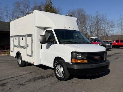 Used 2015 GMC Savana 3500 - photo 1